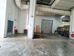 E9 Premium (D27), Factory #553565001